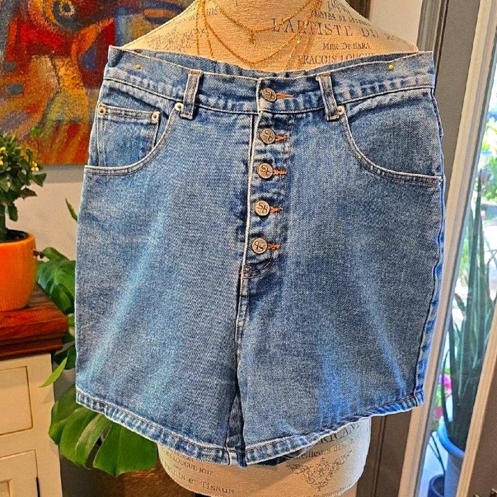 Vintage Santa Barbara High Rise Denim Button-Up Women's Shorts